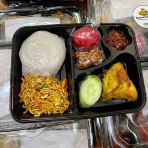 Bento Nasi Udauk Telur Merah