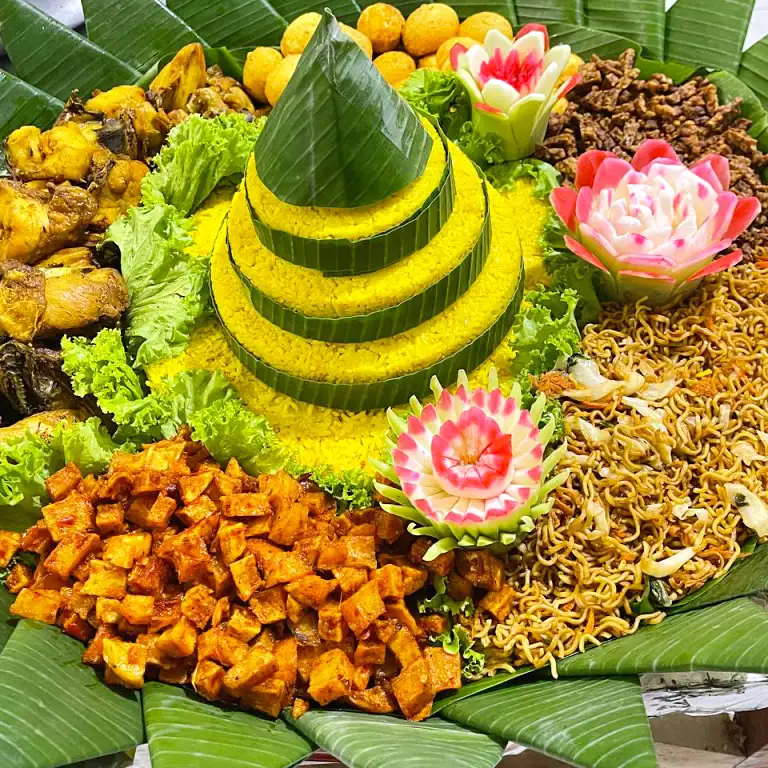 Tumpeng Tampah Basic 35 porsi A