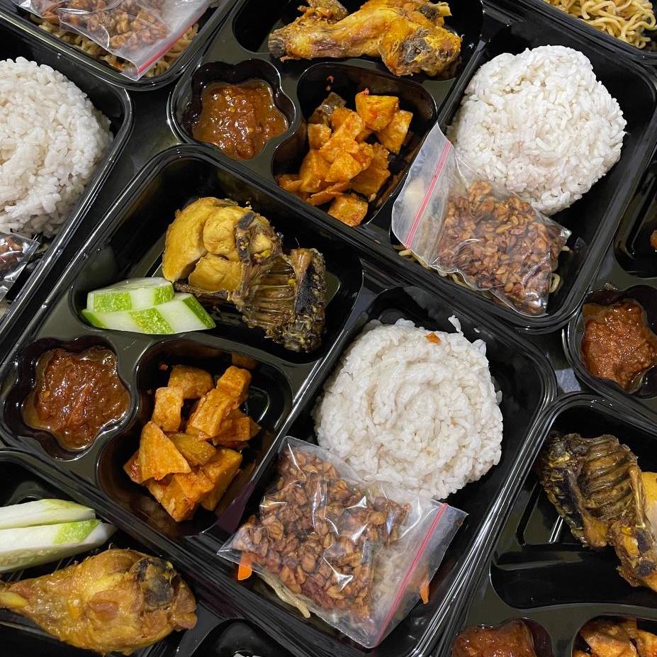 Bento Balado nasi uduk