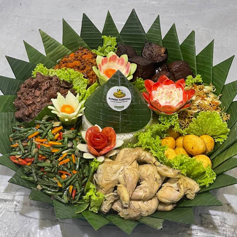 tumpeng tampah gudeg spesial ayam opor