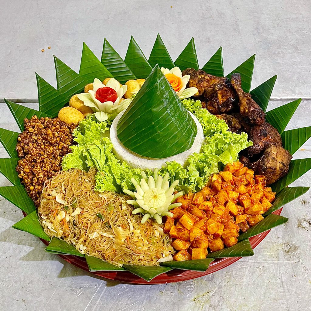 Tumpeng Tampah Basic