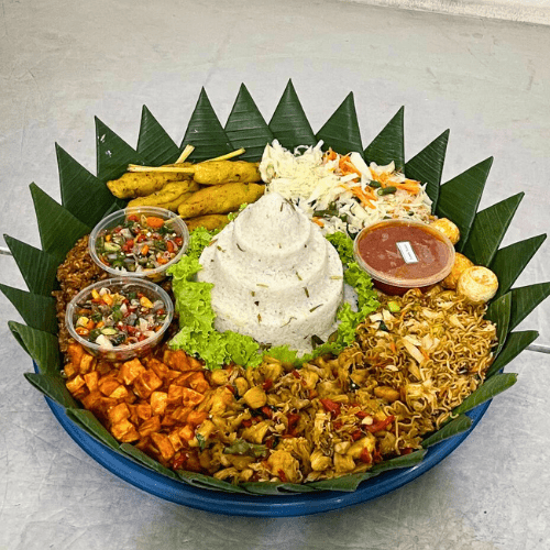 Tumpeng Tampah Bali