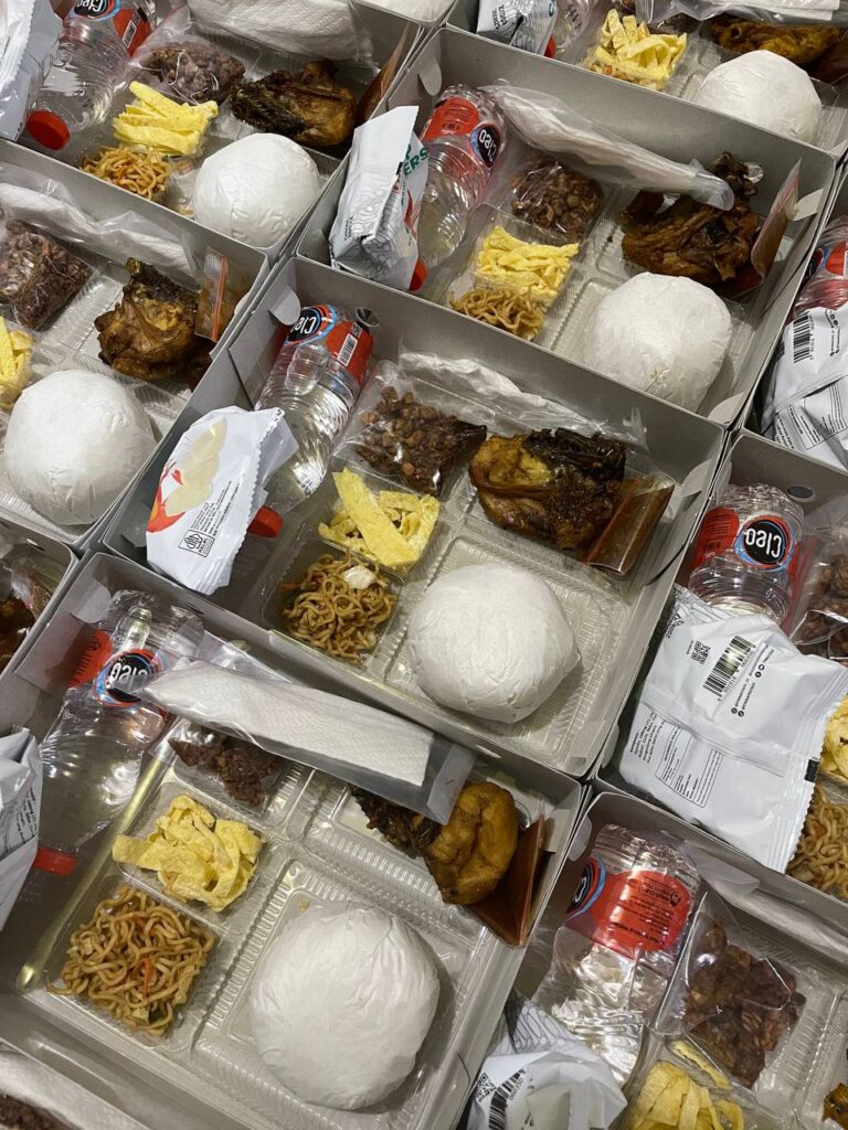 Nasi Box Full Basic