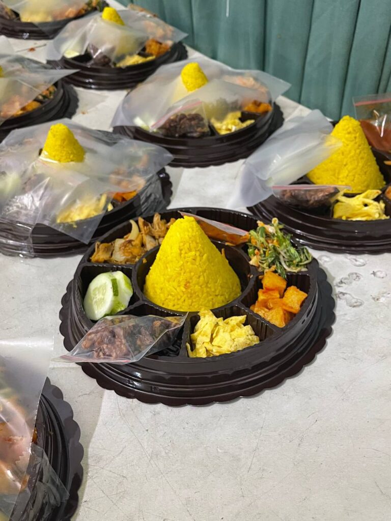 Tumini Full Urap