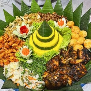 Nasi Tumpeng Megamendung Kabupaten Bogor